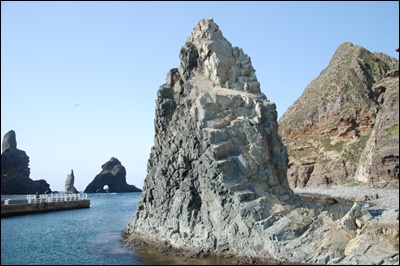 독도 獨島 竹島 たけしま Rock formations on Dokdo Island's East Islet