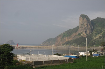Ulleungdo's North shore with No-In Bong and Elephant Rock in the background