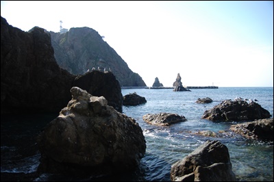 Dokdo Island's shore with black rock formations 竹島 たけしま 獨島 독도