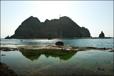 Dokdo Island seaweed covered tidal flat 竹島 たけしま 獨島 독도